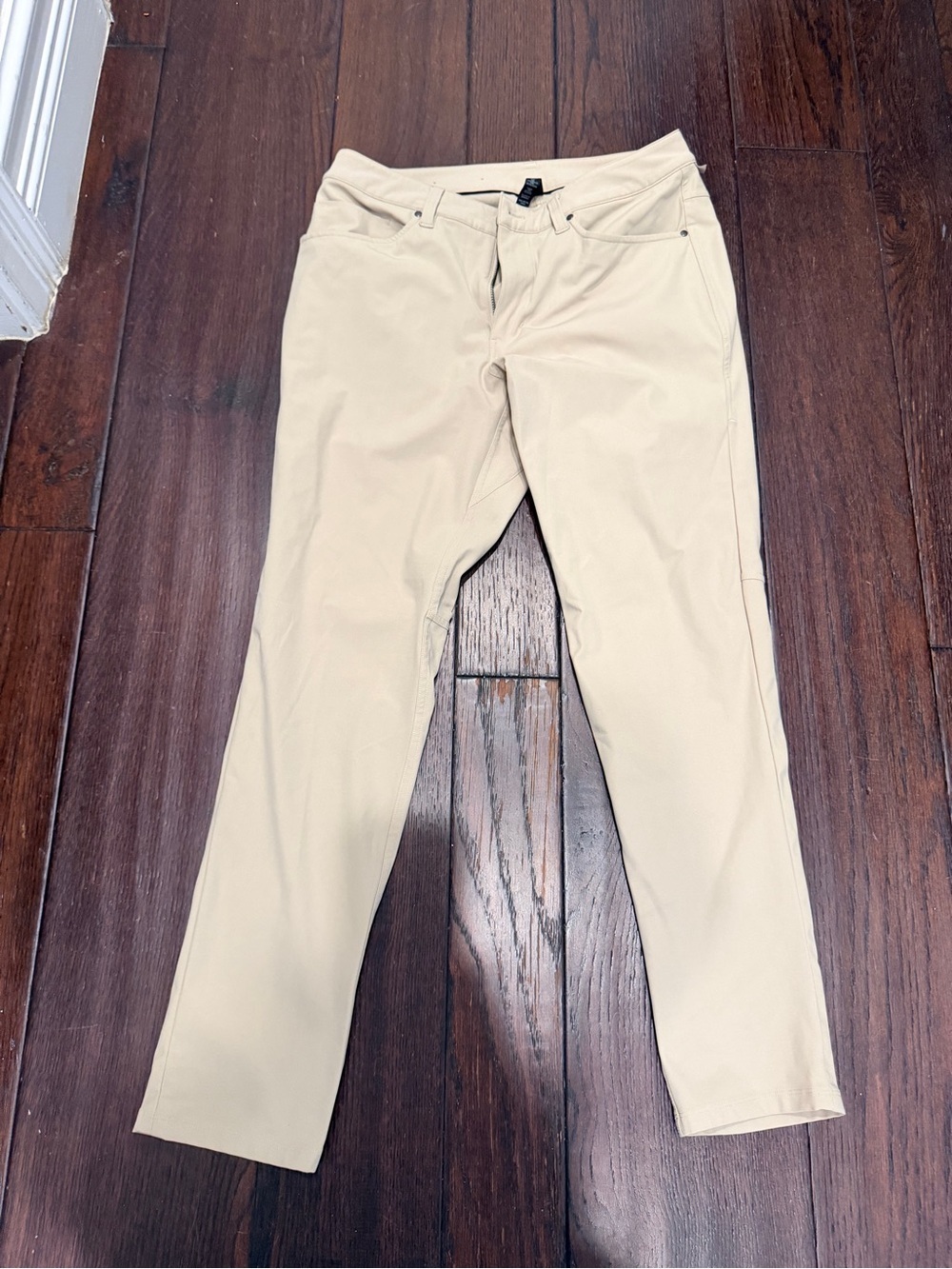 Lululemon men’s Beige Stretch Jeans